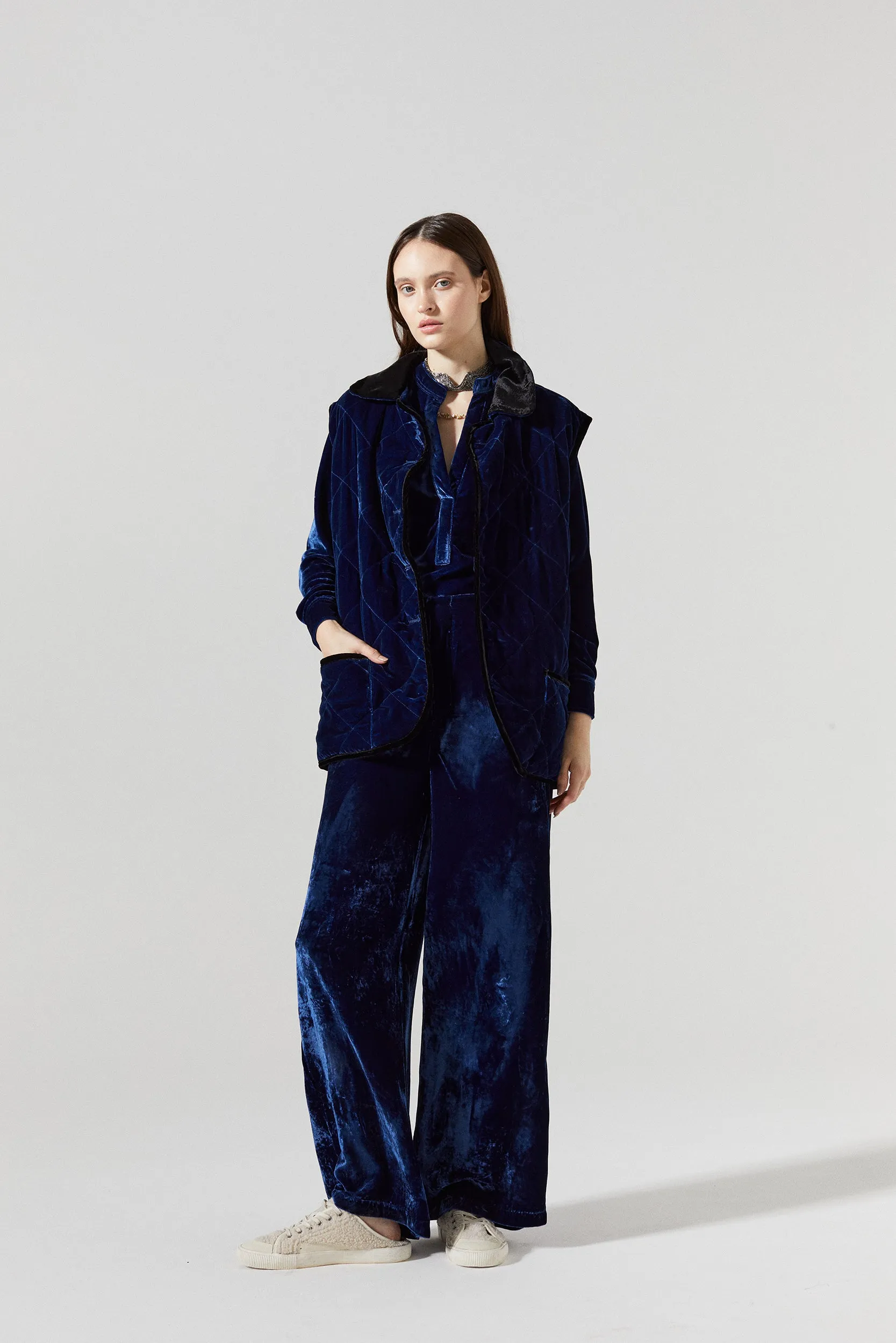 New Luna Velvet Pants - Navy Blue