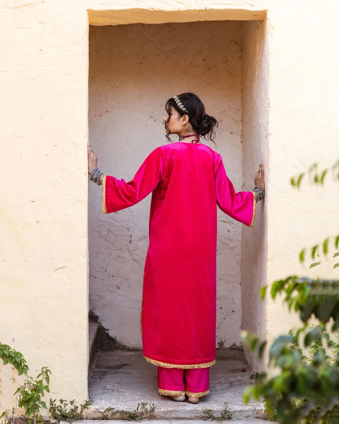 Pink Velvet Zardozi work Kurta with Muslin Bottom and an Organza Dupatta Suit Set