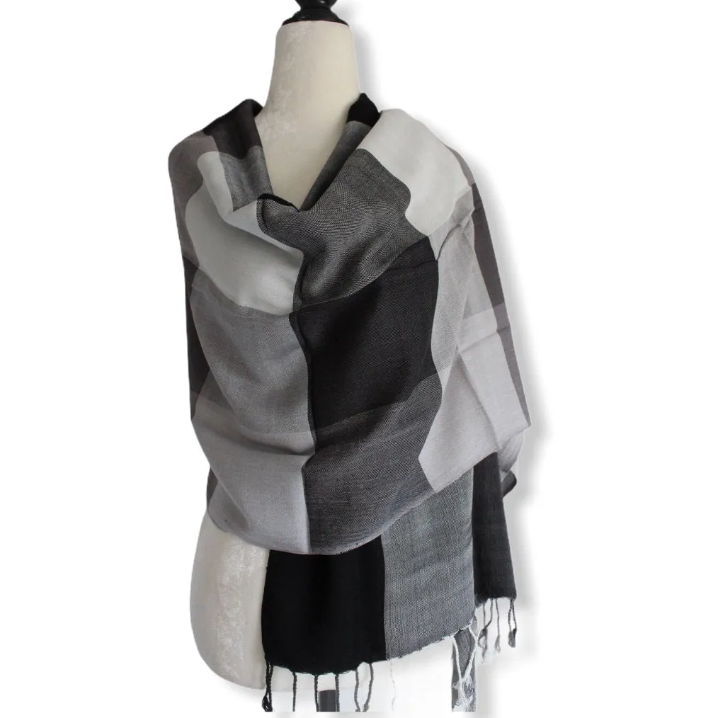 Plaid Handwoven Scarf - Black & White