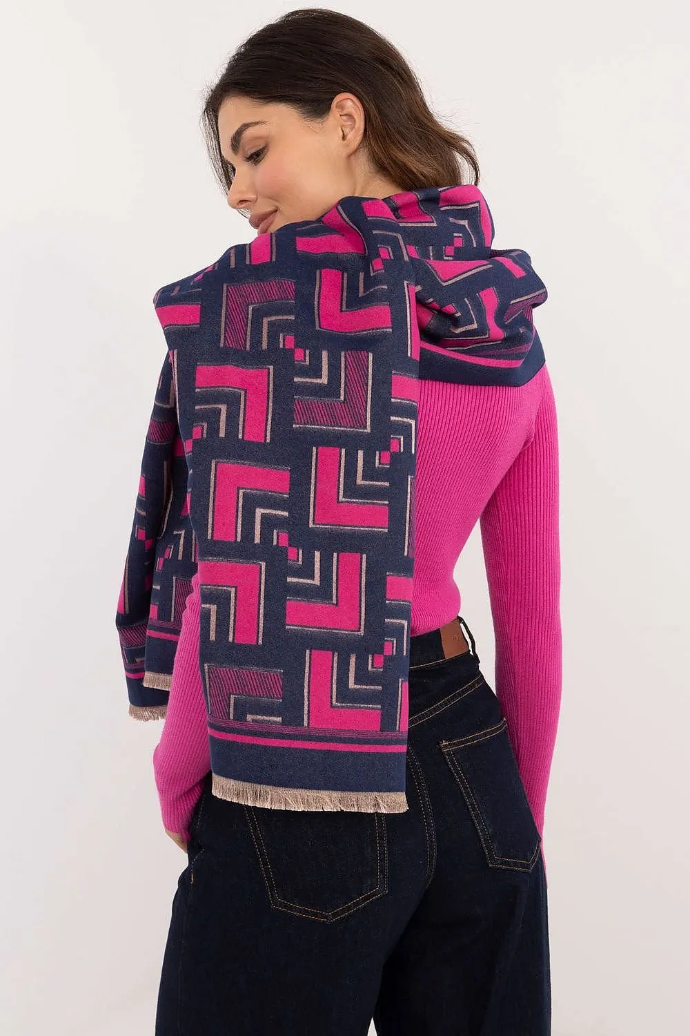 TEEK - Abstract Design Fringe Edge Scarf