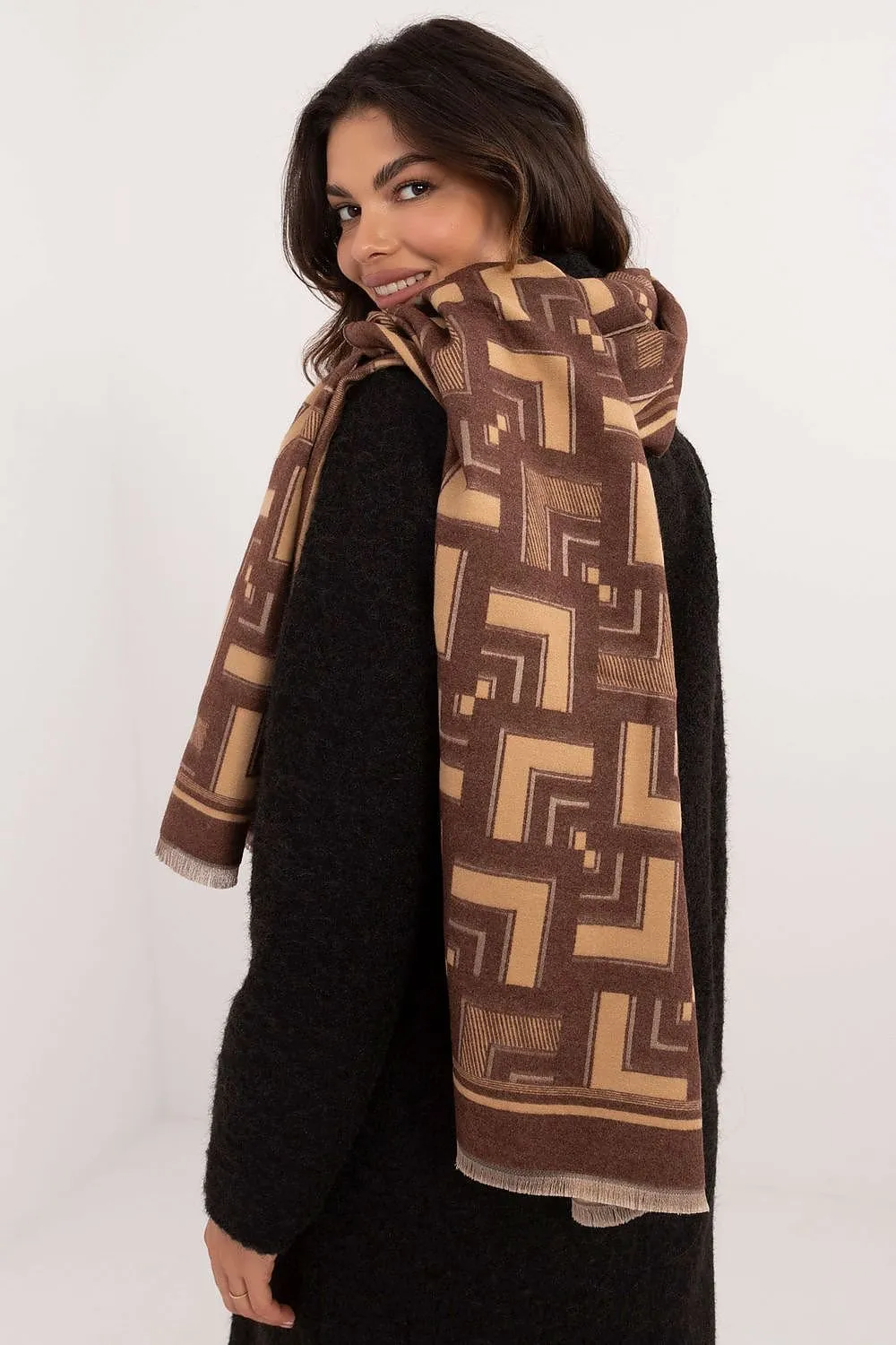 TEEK - Abstract Design Fringe Edge Scarf