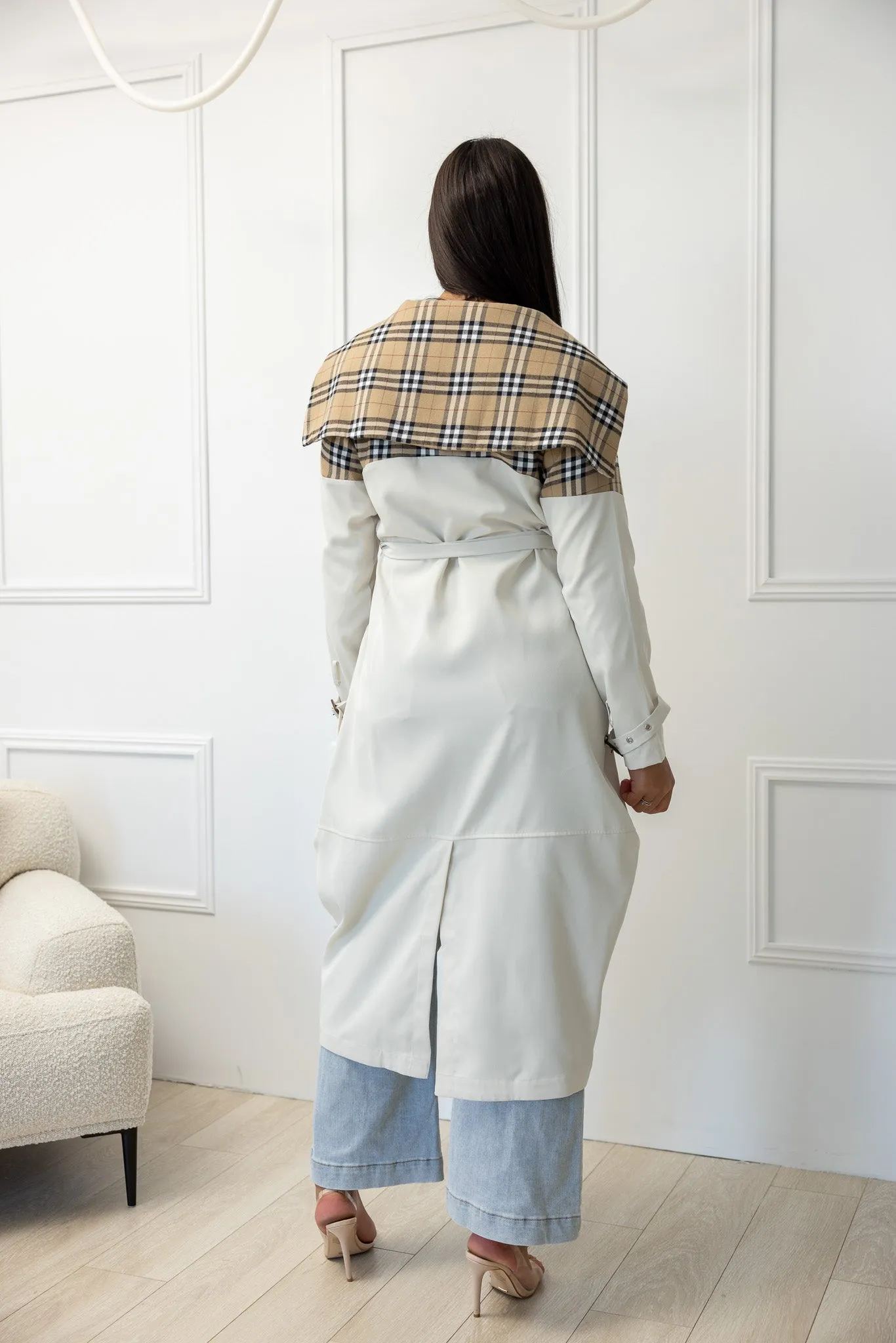 The Crescent Ilene Detailed Trench